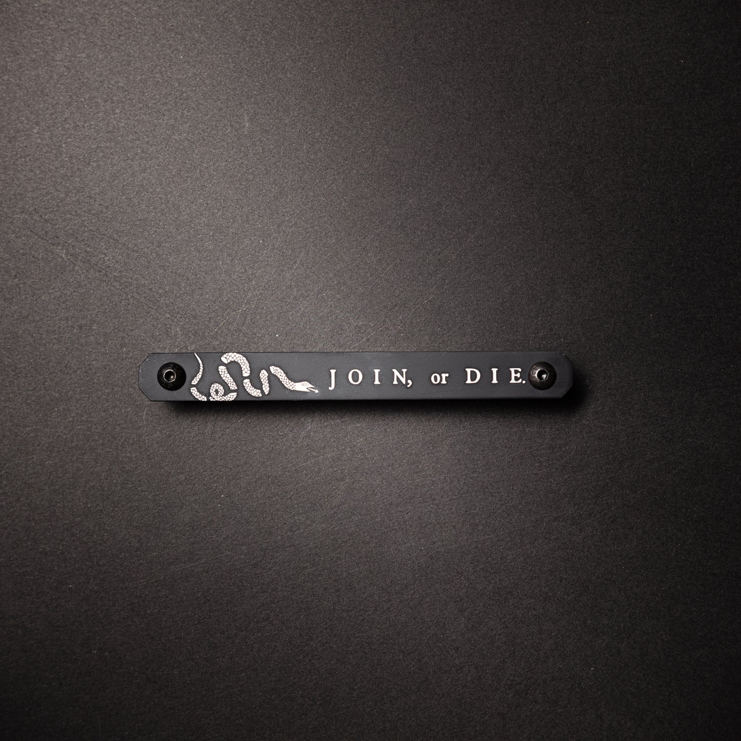 Join or Die Version 1-Large Tag