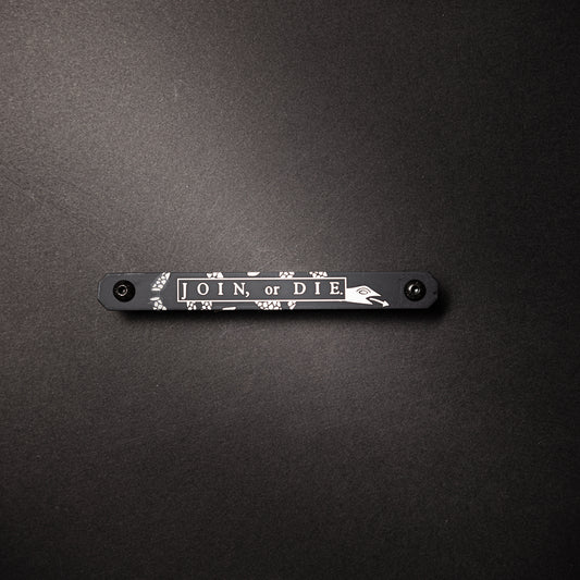 Join or Die Version 2-Large Tag